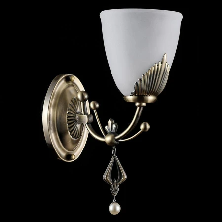 Бра Maytoni RC146-WL-01-R Basil